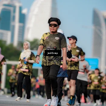 Runner Photo 6764550