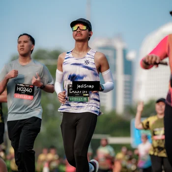 Runner Photo 6764654