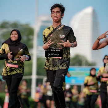 Runner Photo 6764698