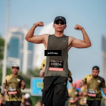 Runner Photo 6764725