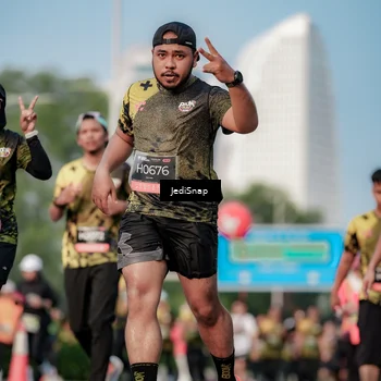 Runner Photo 6764860