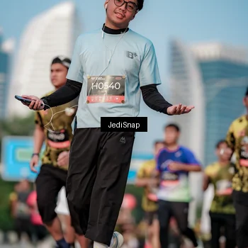 Runner Photo 6764955