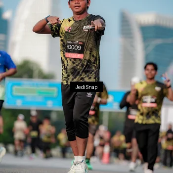 Runner Photo 6764994