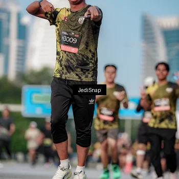 Runner Photo 6765019