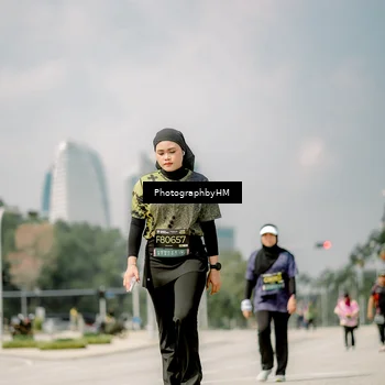 Runner Photo 6765077