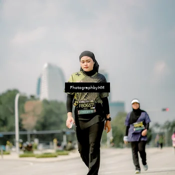 Runner Photo 6765085