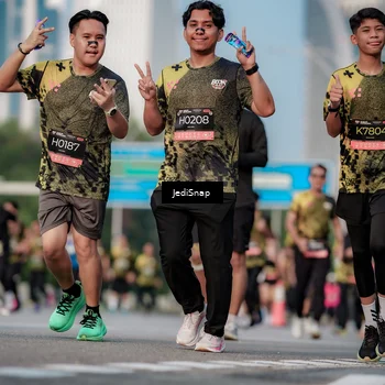 Runner Photo 6765094
