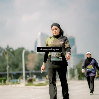 Runner Photo 6765103