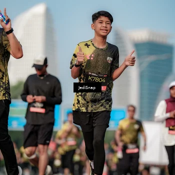 Runner Photo 6765184