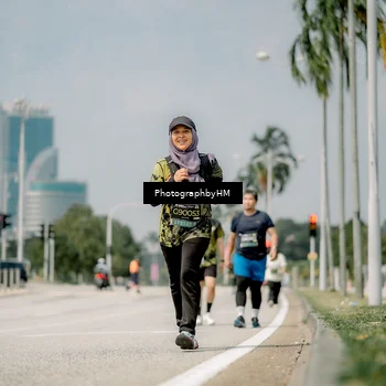 Runner Photo 6765709