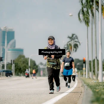 Runner Photo 6765712