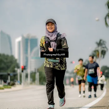 Runner Photo 6765729
