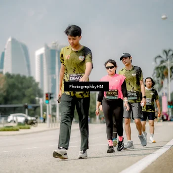 Runner Photo 6765795