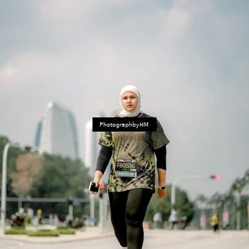 Runner Photo 6765864