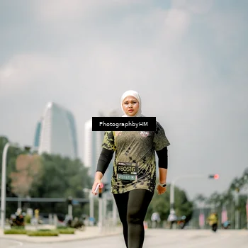 Runner Photo 6765873