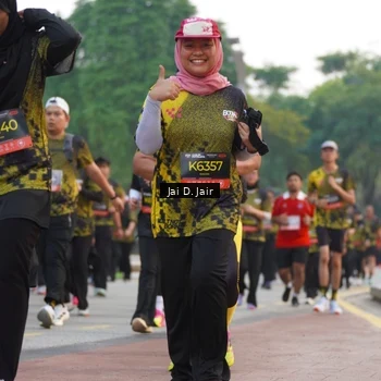 Runner Photo 6766069