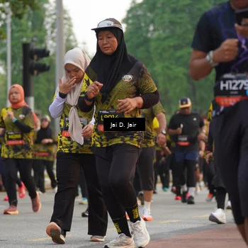Runner Photo 6766071