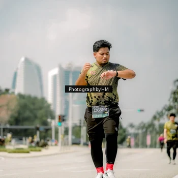 Runner Photo 6766081