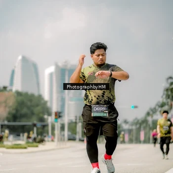 Runner Photo 6766082
