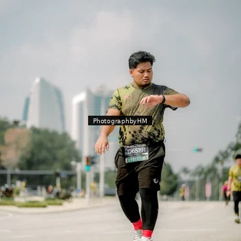 Runner Photo 6766089