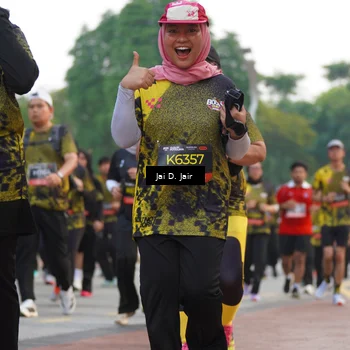 Runner Photo 6766091
