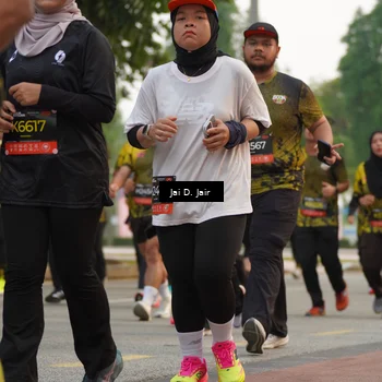Runner Photo 6766110