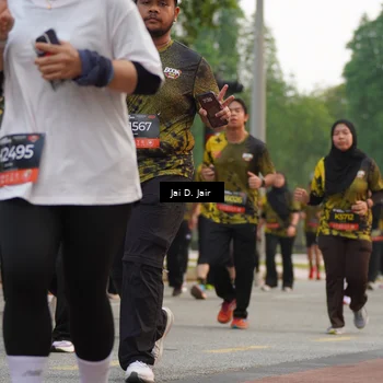 Runner Photo 6766162