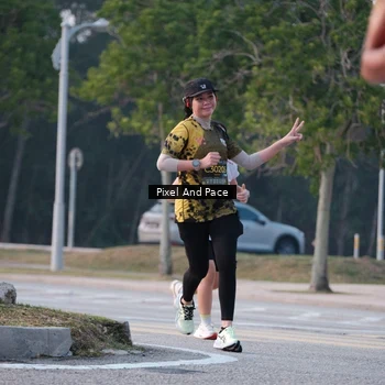Runner Photo 6766189