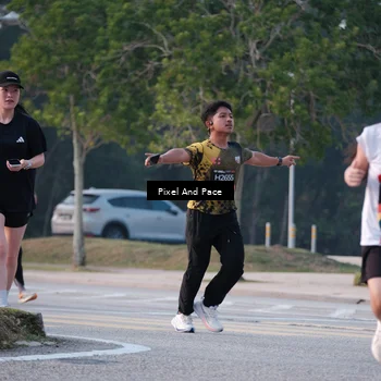 Runner Photo 6766206