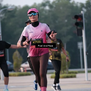 Runner Photo 6766227