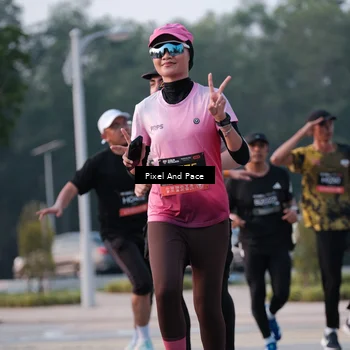 Runner Photo 6766231