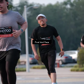 Runner Photo 6766257