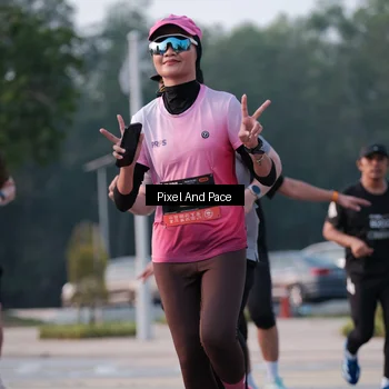 Runner Photo 6766280