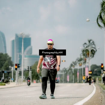 Runner Photo 6766291