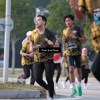 Runner Photo 6766308
