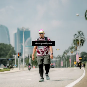 Runner Photo 6766314
