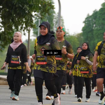 Runner Photo 6766316