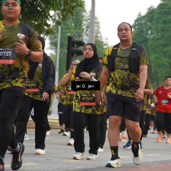 Runner Photo 6766331