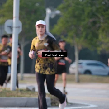 Runner Photo 6766335