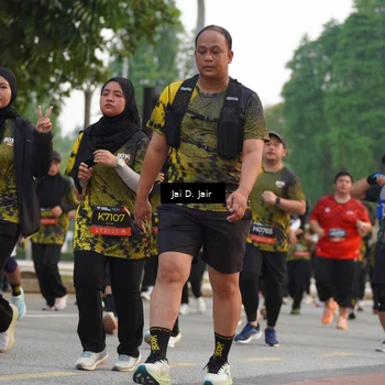 Runner Photo 6766343