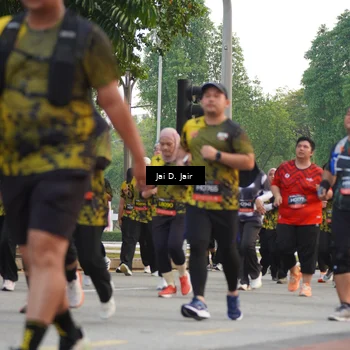Runner Photo 6766359