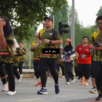 Runner Photo 6766361