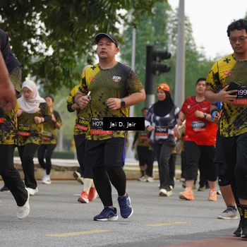 Runner Photo 6766372