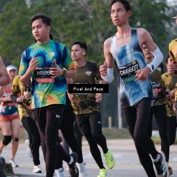 Runner Photo 6766403