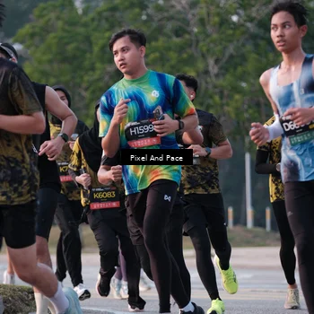 Runner Photo 6766404