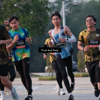 Runner Photo 6766405