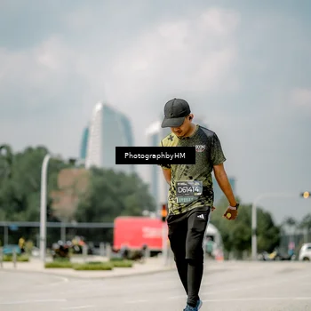 Runner Photo 6766407