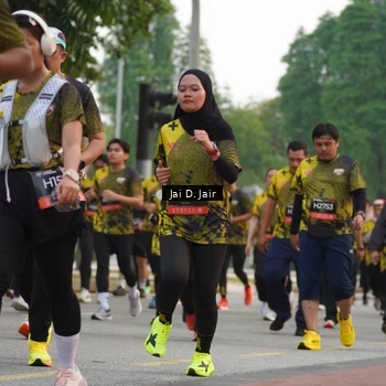 Runner Photo 6766408