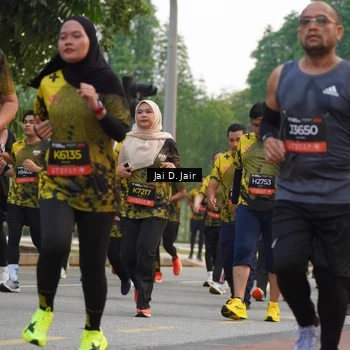 Runner Photo 6766416