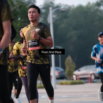 Runner Photo 6766430